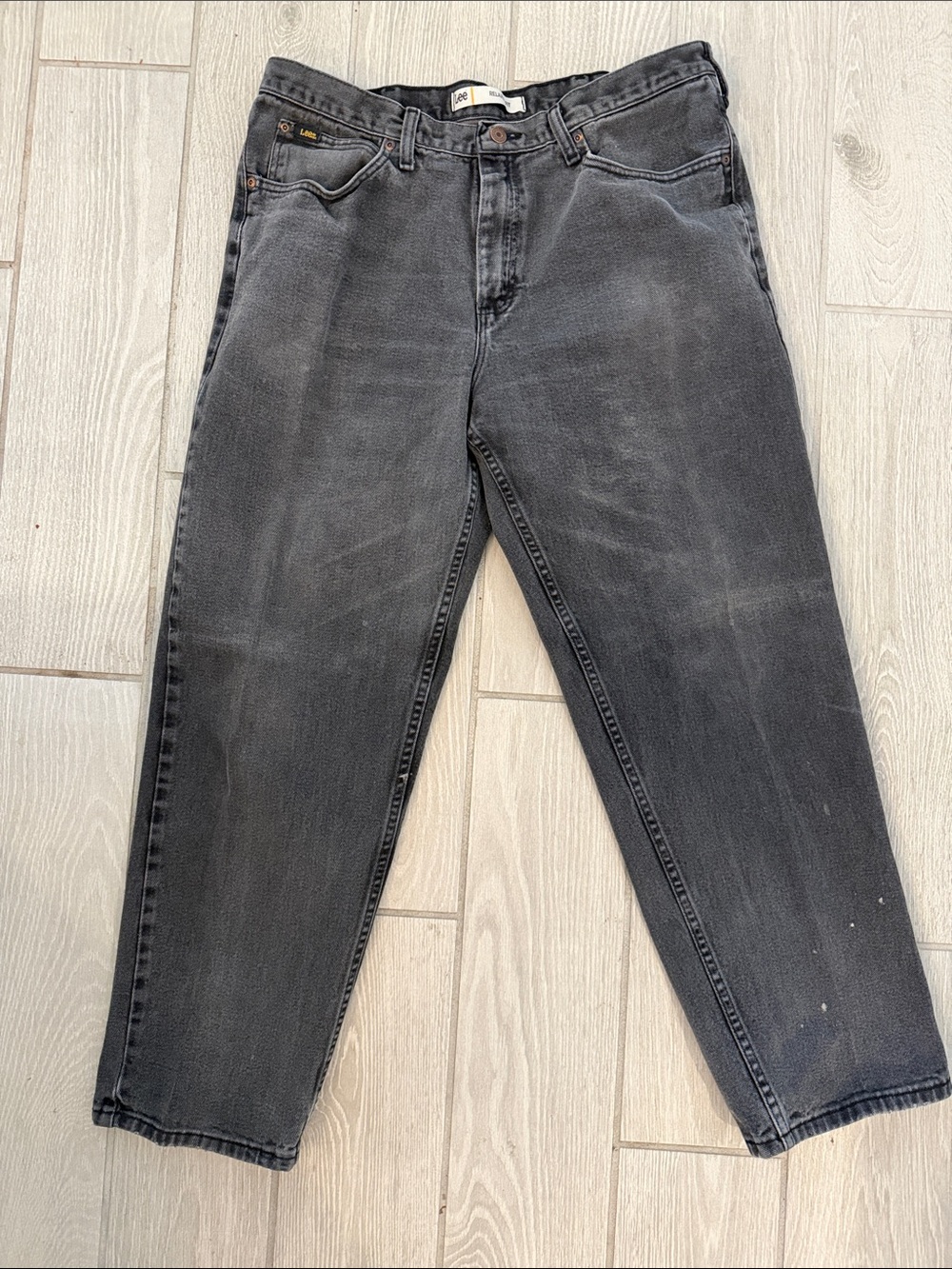 Levi's Men's Black Straight Relaxed Fit Jeans